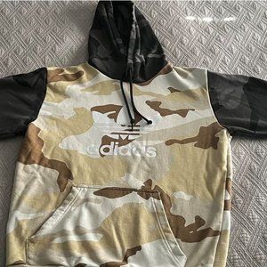 Adidas Men's Sweatshirt size- Medium